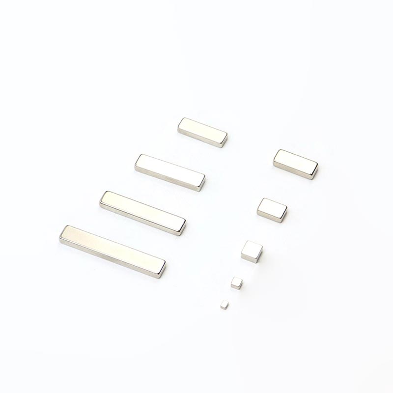 Magnets bar